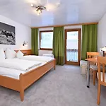 & Alphorn Hotel Lech am Arlberg