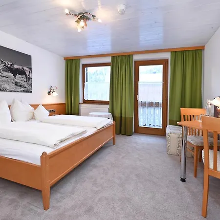 & Alphorn Hotel Lech am Arlberg